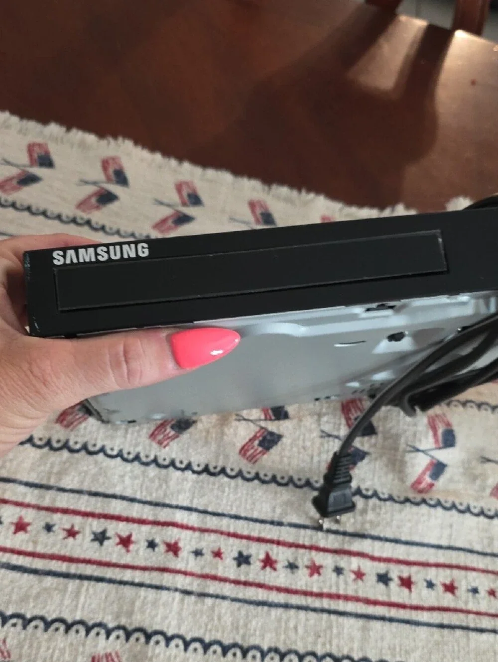Samsung Black Blu-ray Player with HDMI and Power Cables
